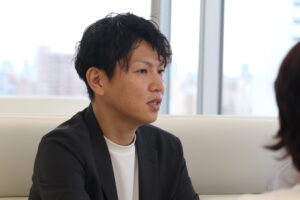 取締役　兼　営業本部長　長尾暢人